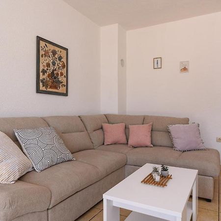 Apartment Planikovica Трогир Екстериор снимка