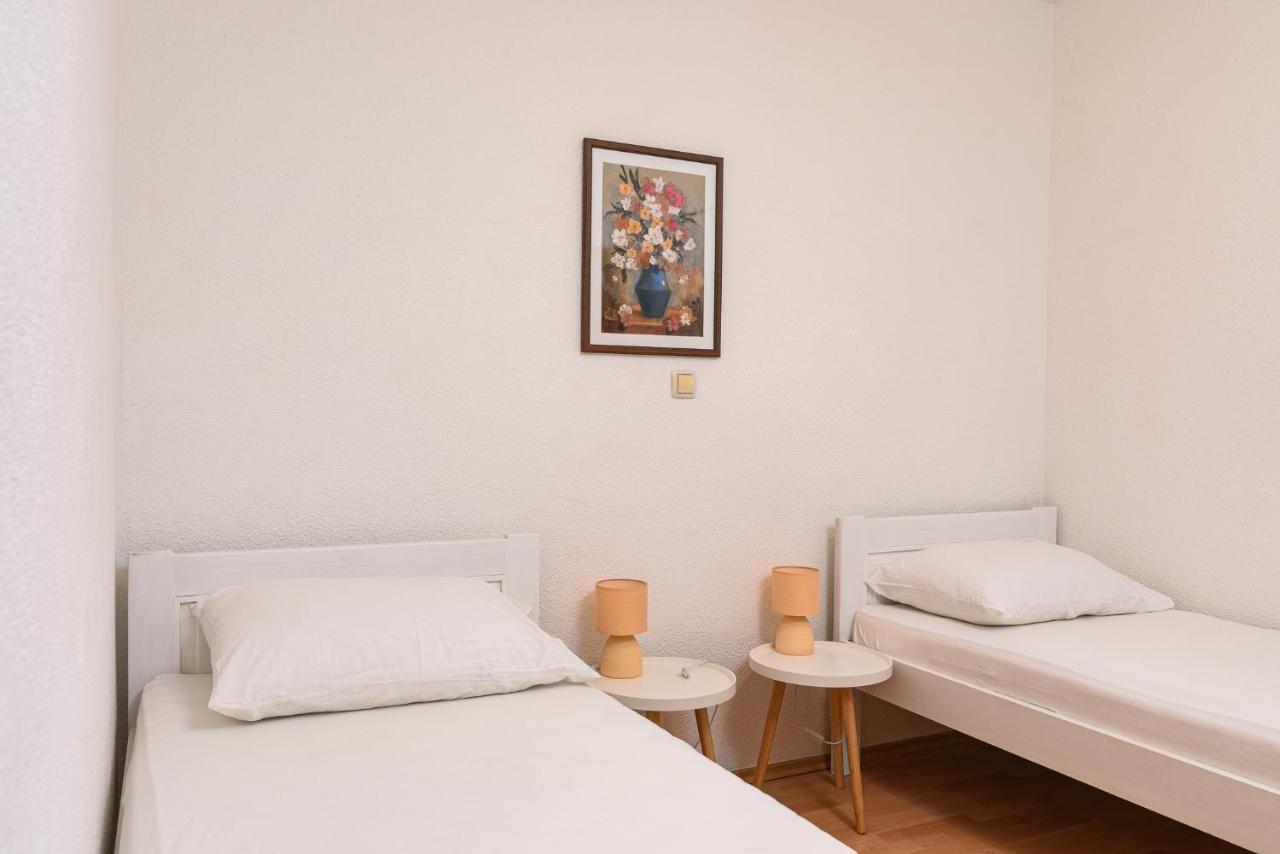Apartment Planikovica Трогир Екстериор снимка